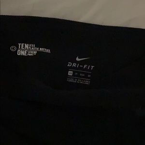 Nike mid calf black leggings